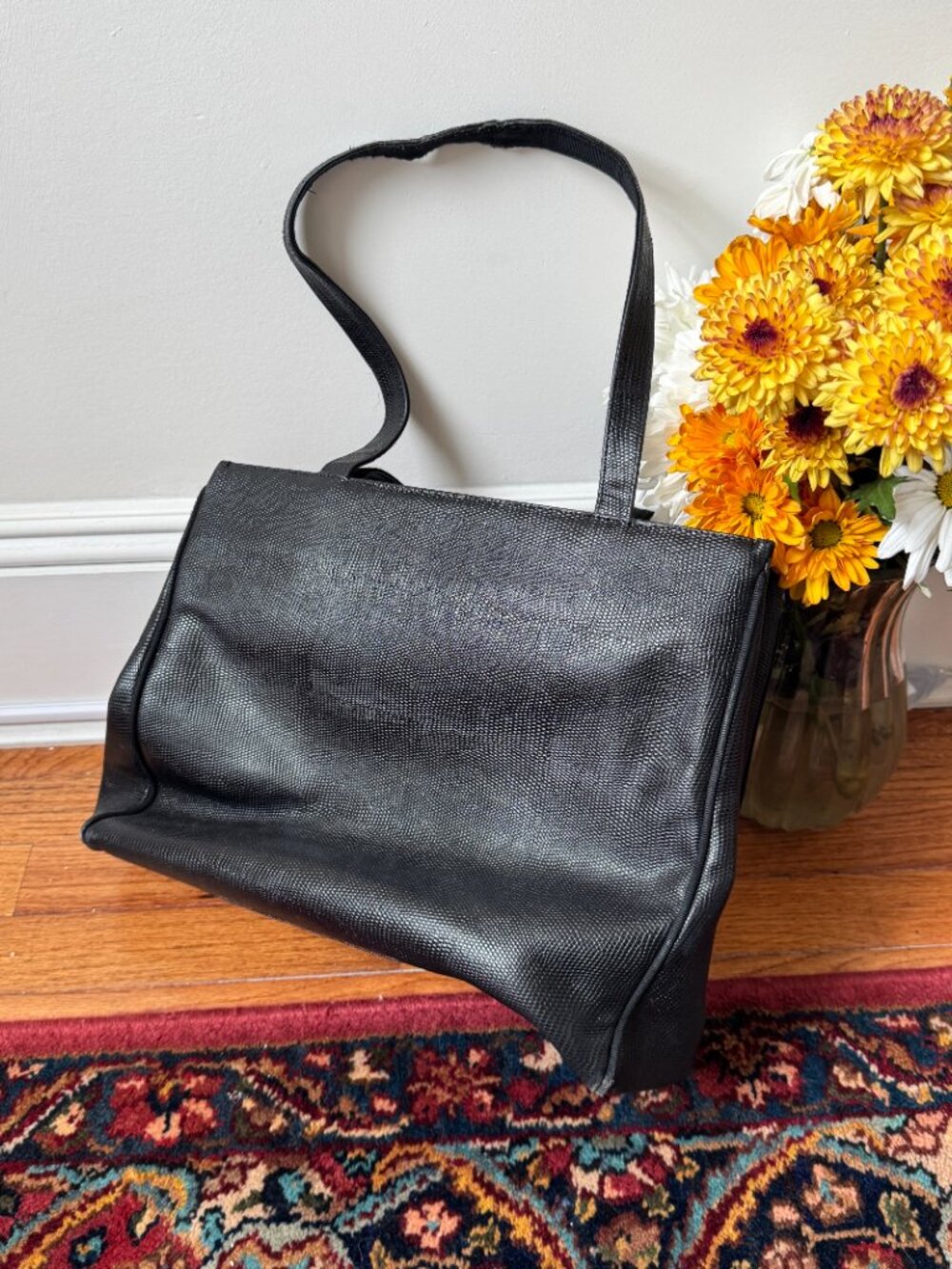 Salvatore Ferragamo Black Textured Leather Vara Bow Shoulder Tote - Picture 5 of 16